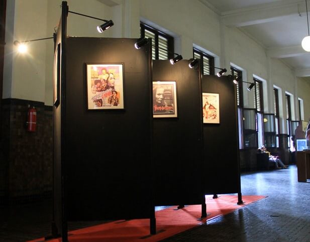 Pameran poster di Museum Mandiri pada Hari Film Nasional